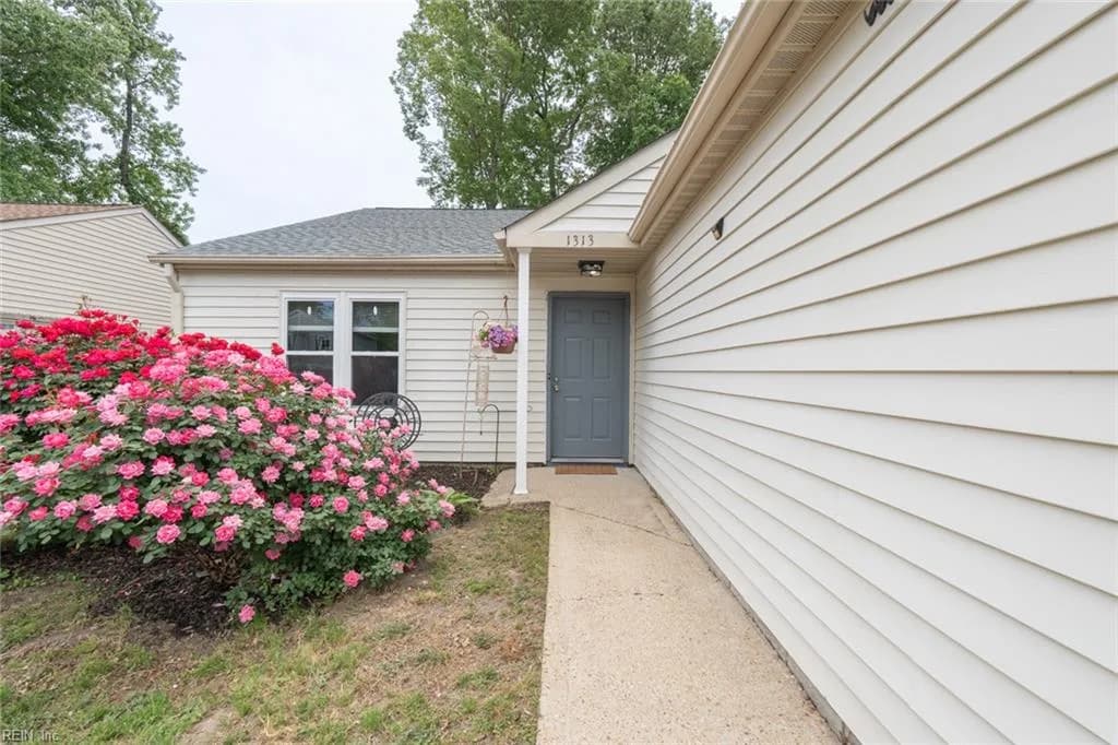 1313 Petrell DR, VIRGINIABEACH VA 23454 - Photo 5