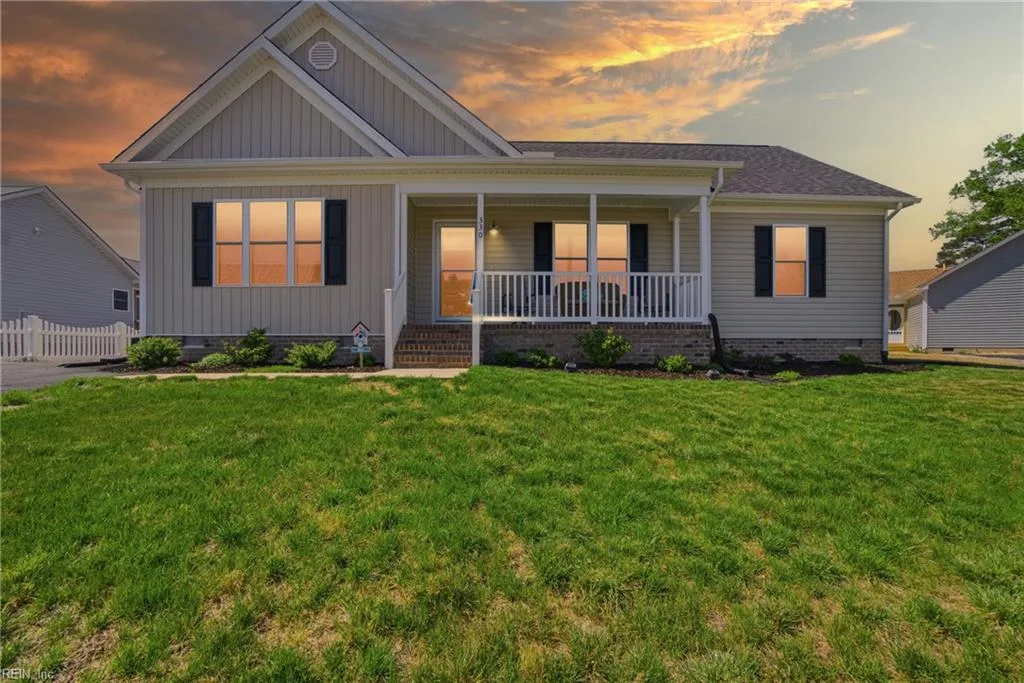 330 Pinecliffe DR, COLONIALHEIGHTS VA 23834