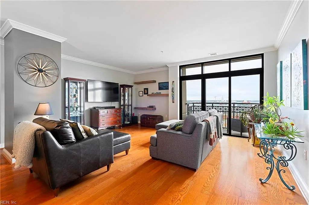 123 College PL #1204, Norfolk — 2 bed Residential, 1,443 sqft