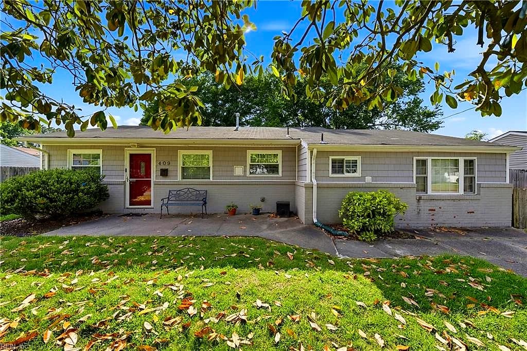 409 Big Pine DR, VIRGINIA BEACH VA 23452 - Main photo