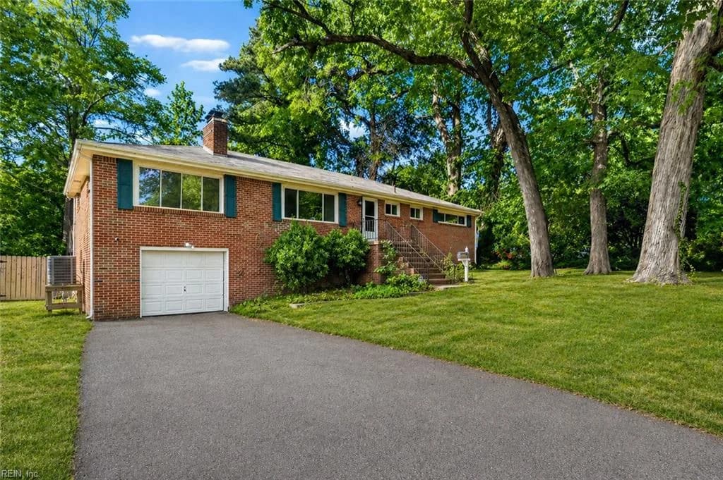 1354 Elk AVE, NORFOLK VA 23518 - Photo 2