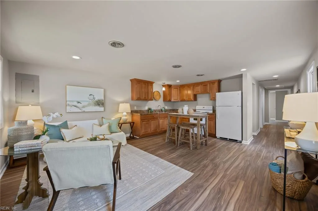 12 Tennis LN, HAMPTON VA 23663 - Photo 3