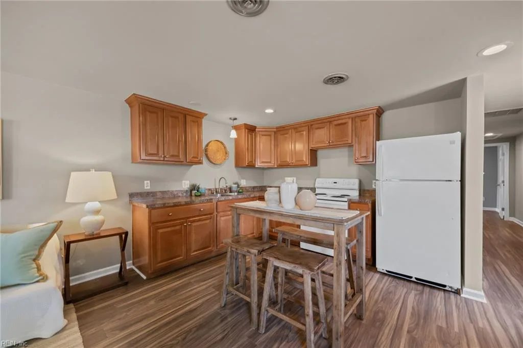 12 Tennis LN, HAMPTON VA 23663 - Photo 5