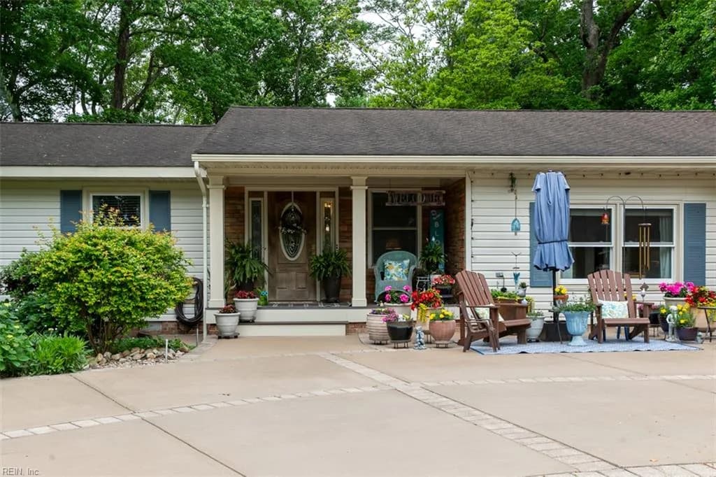 247 Yoder LN, NEWPORTNEWS VA 23602 - Photo 4