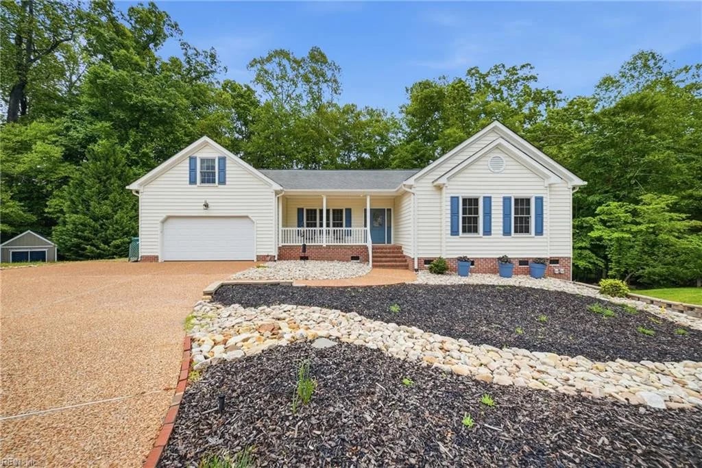 3717 Shackleton LN, Williamsburg — 3 bed Residential, 1,916 sqft