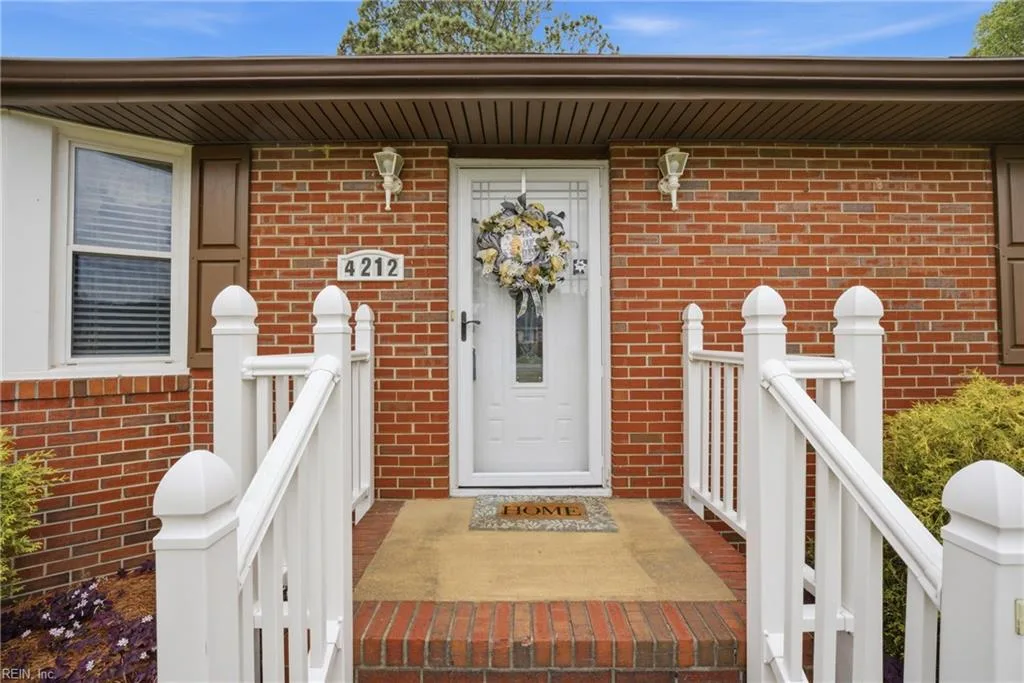 4212 San Salvador DR, CHESAPEAKE VA 23321 - Photo 5