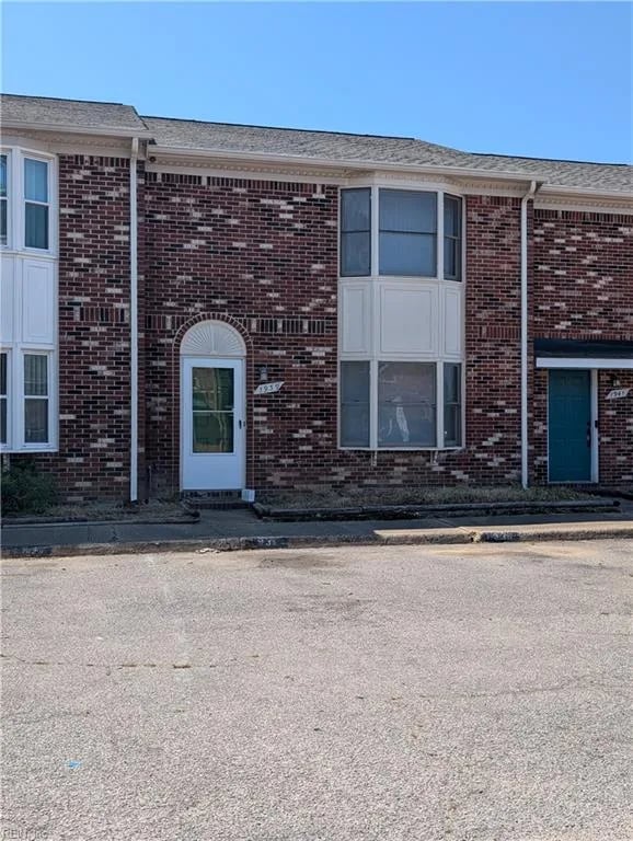 1939 Darnell DR, VIRGINIABEACH VA 23455