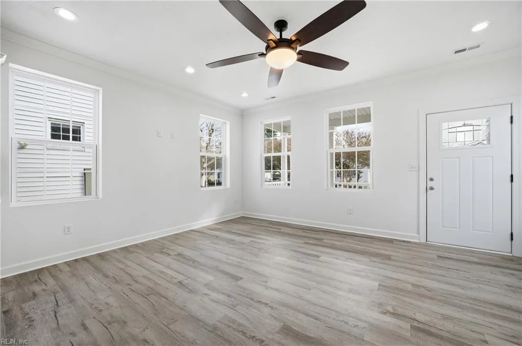 713 Thayor ST, NORFOLK VA 23504 - Photo 5