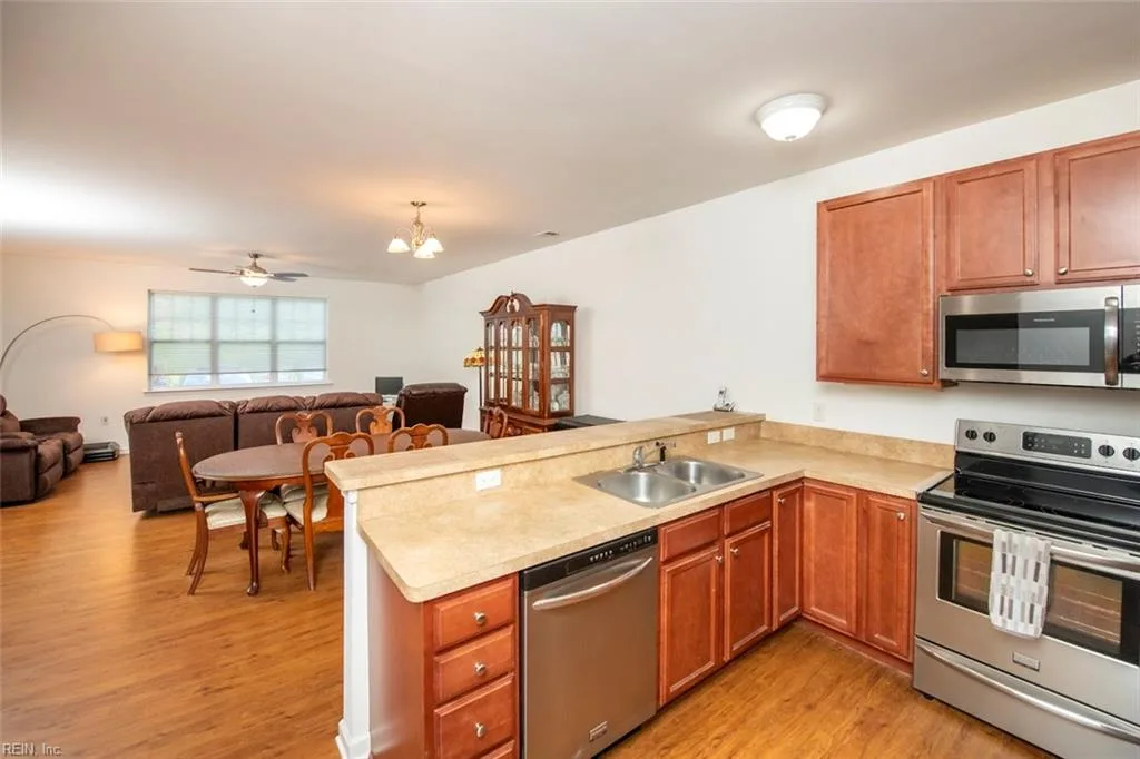5201 Nuthall DR #103, Virginia Beach — 2 bed Residential, 1,340 sqft