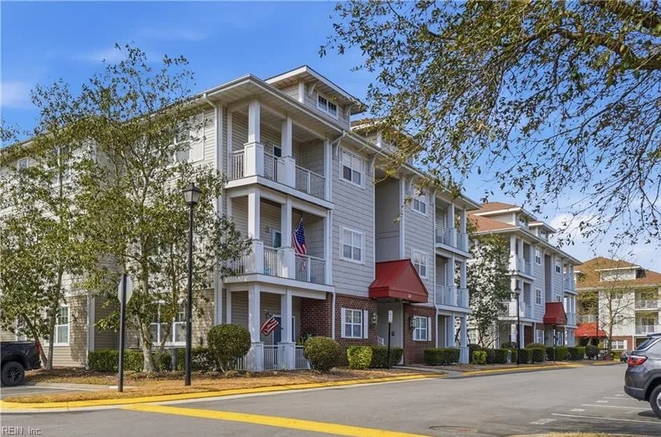 5201 Nuthall DR #103, VIRGINIABEACH VA 23455 - Photo 3