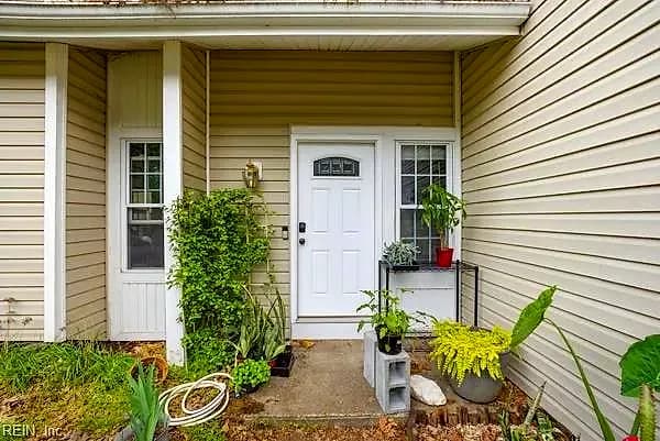 13409 Oakleaf CT, NEWPORTNEWS VA 23608 - Photo 3