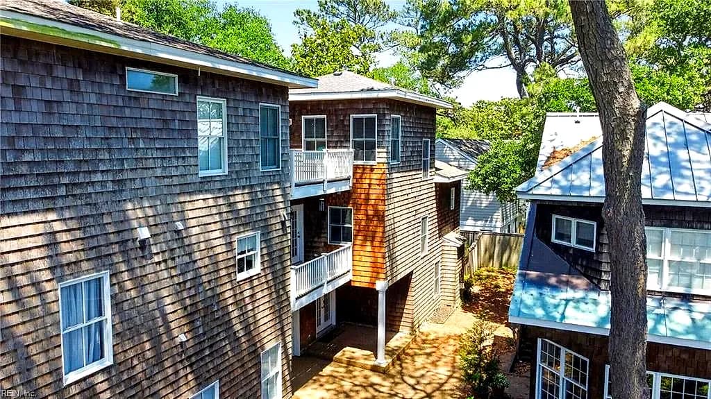 215 83rd ST #B, VIRGINIABEACH VA 23451 - Photo 2