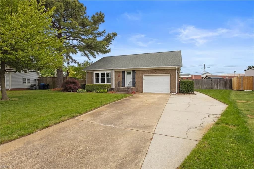2472 Eastchester DR, VIRGINIABEACH VA 23454 - Photo 3