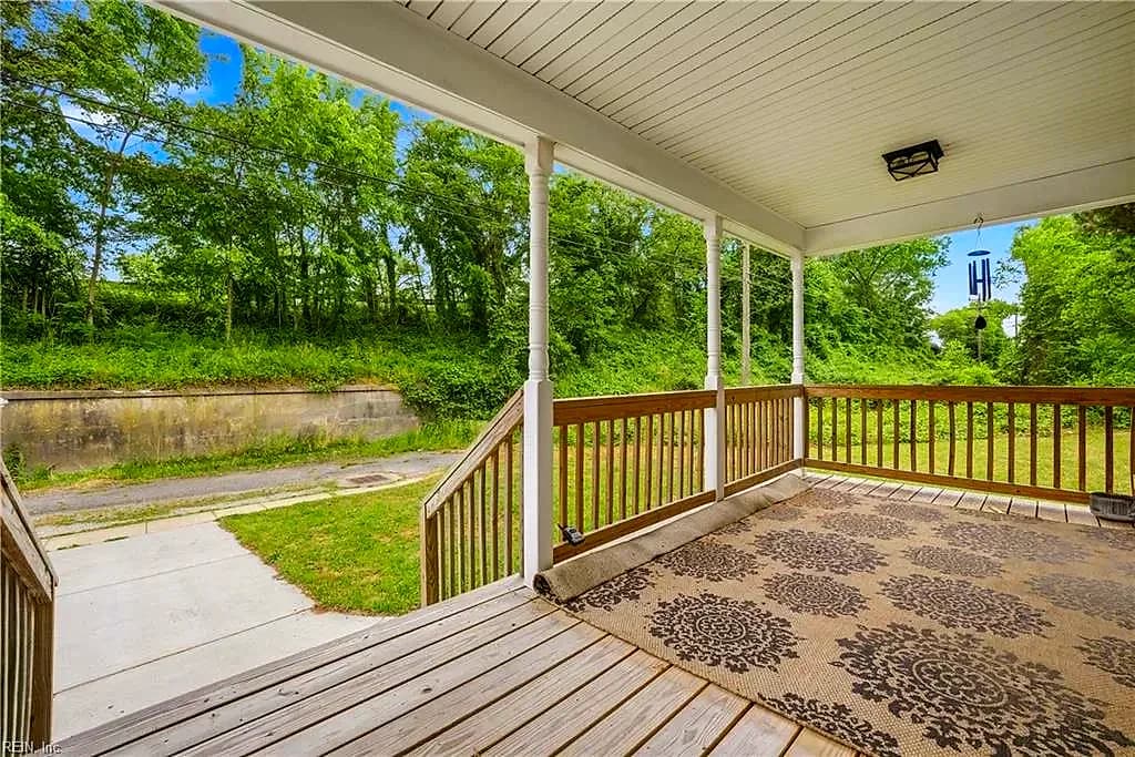 2306 Bainbridge BLVD, CHESAPEAKE VA 23324 - Photo 5