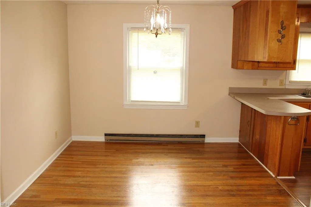 330 Kingsman DR, NEWPORTNEWS VA 23608 - Photo 5
