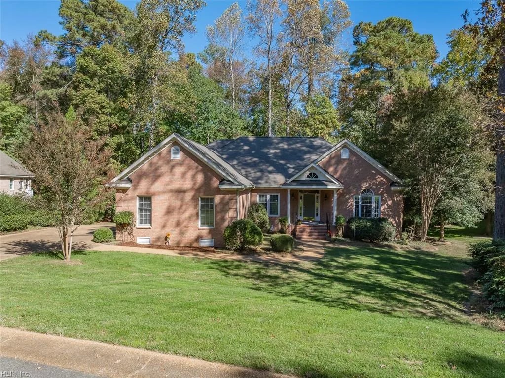 104 Sugar Bush NONE, Williamsburg — 4 bed Residential, 2,803 sqft
