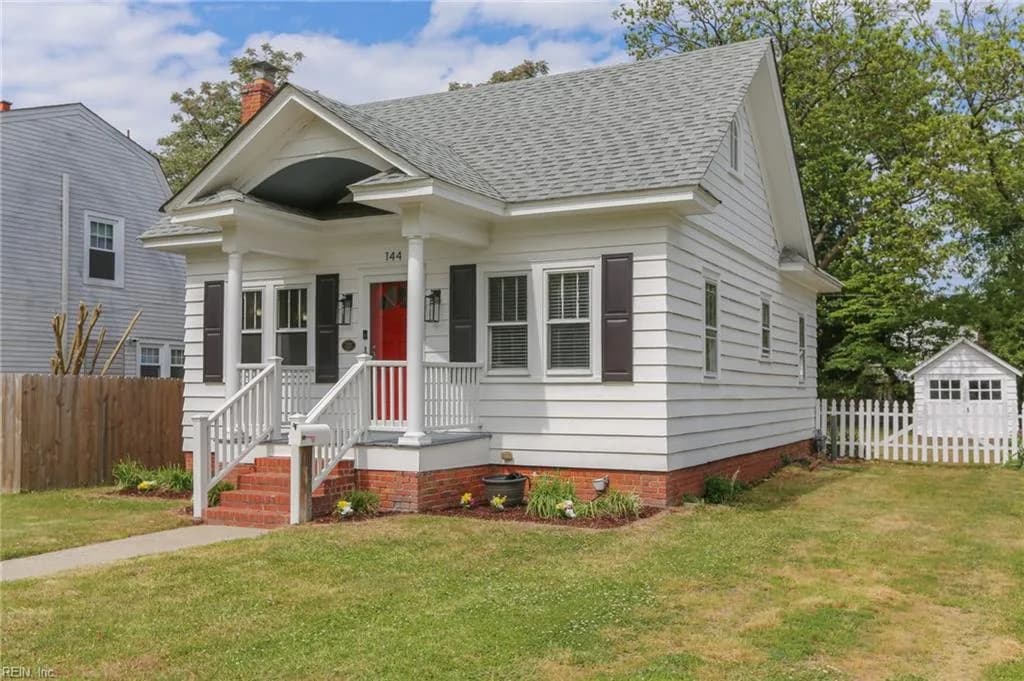 144 Wythe PW, HAMPTON VA 23661 - Photo 3