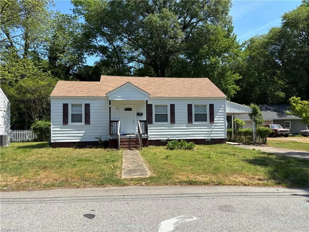 66 Cavalier RD, HAMPTON VA 23669 - Main photo