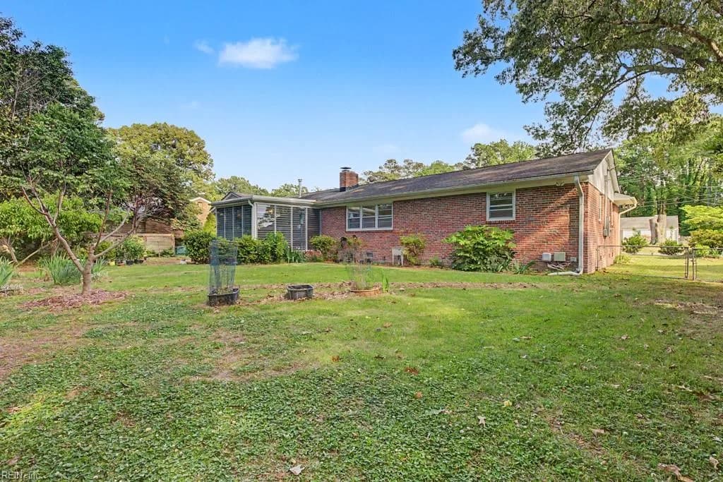 207 Milstead RD, NEWPORTNEWS VA 23606 - Photo 3