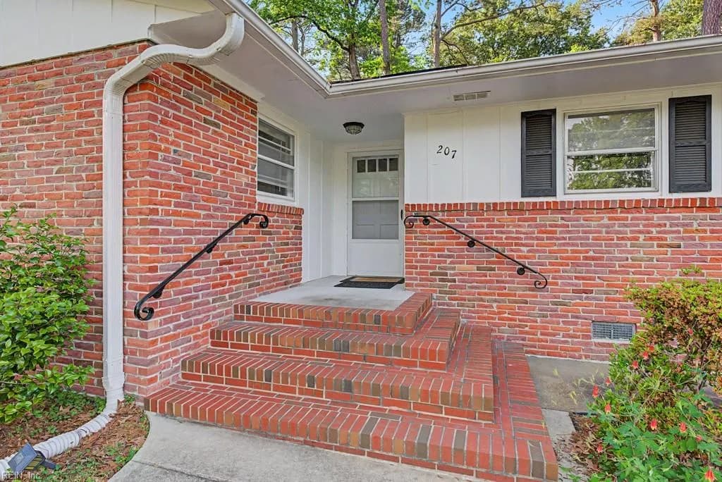 207 Milstead RD, NEWPORTNEWS VA 23606 - Photo 4