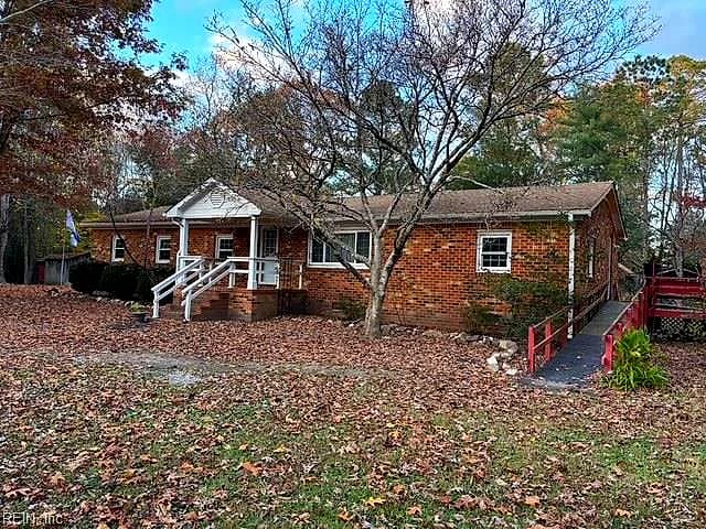7501 Rhodes DR, WINDSOR VA 23487 - Main photo