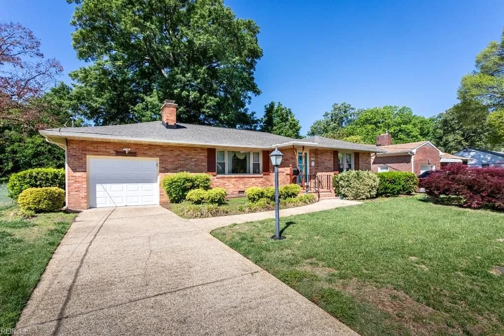 113 Adams DR, NEWPORTNEWS VA 23601 - Photo 3