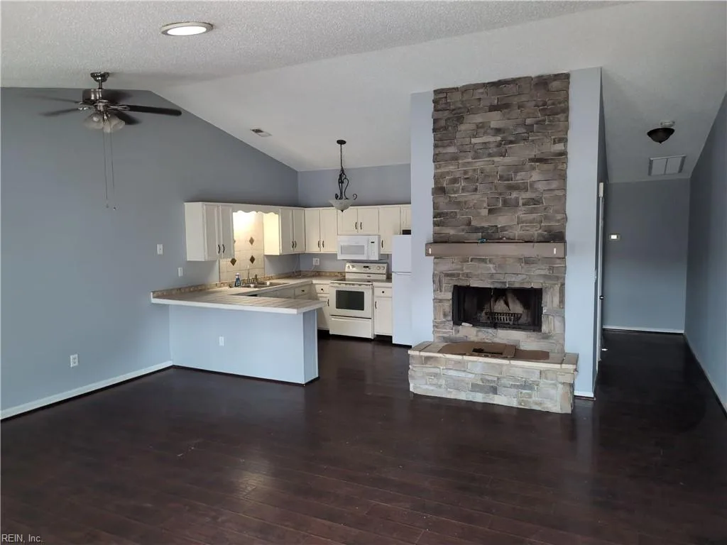 1207 Haig CIR, VIRGINIABEACH VA 23453 - Photo 5