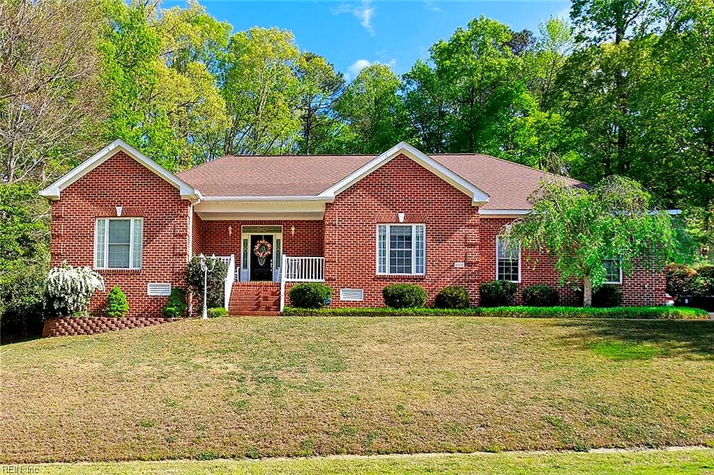 4904 Westmoreland DR, Williamsburg — 4 bed Residential, 2,623 sqft