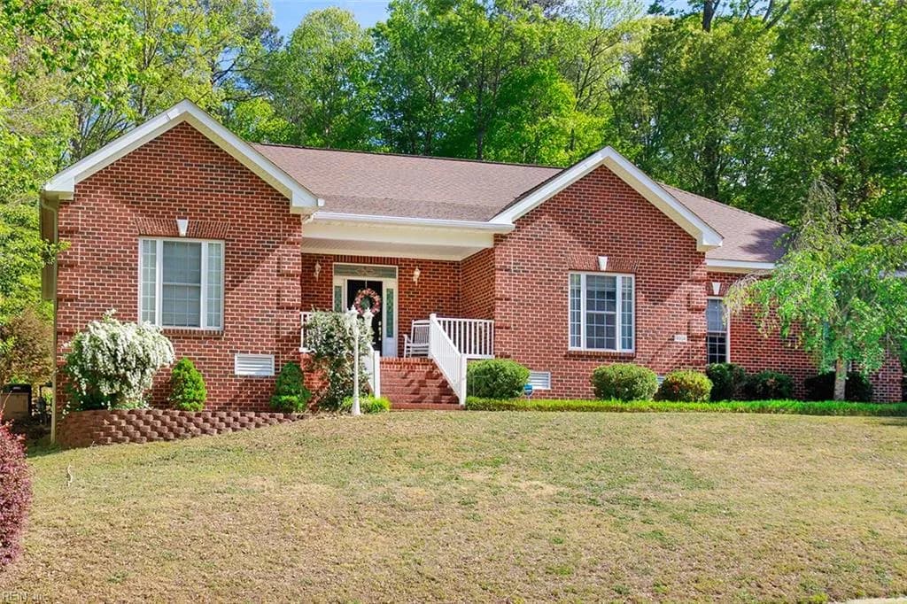 4904 Westmoreland DR, WILLIAMSBURG VA 23188 - Photo 3