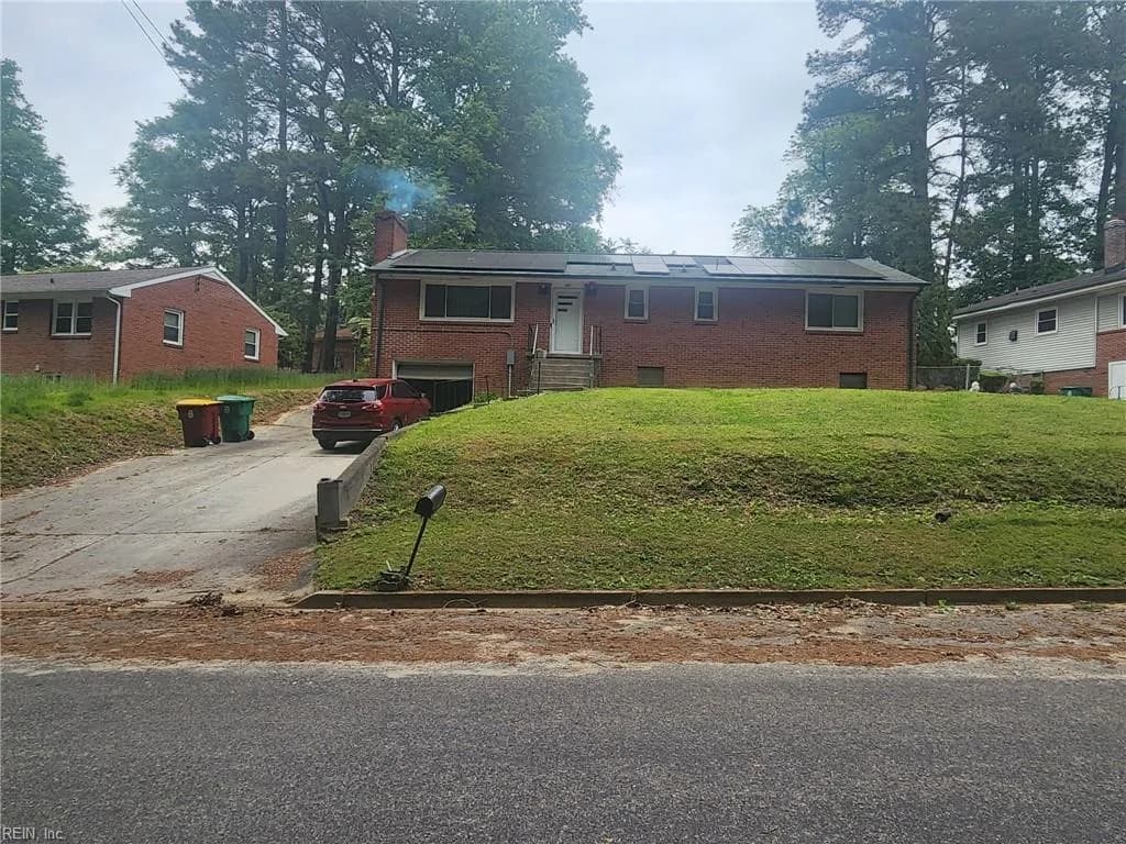 453 Forest LN, PETERSBURG VA 23805 - Photo 3