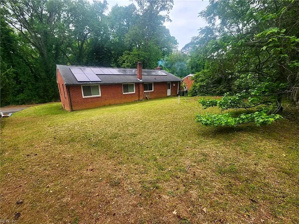 453 Forest LN, PETERSBURG VA 23805 - Photo 5