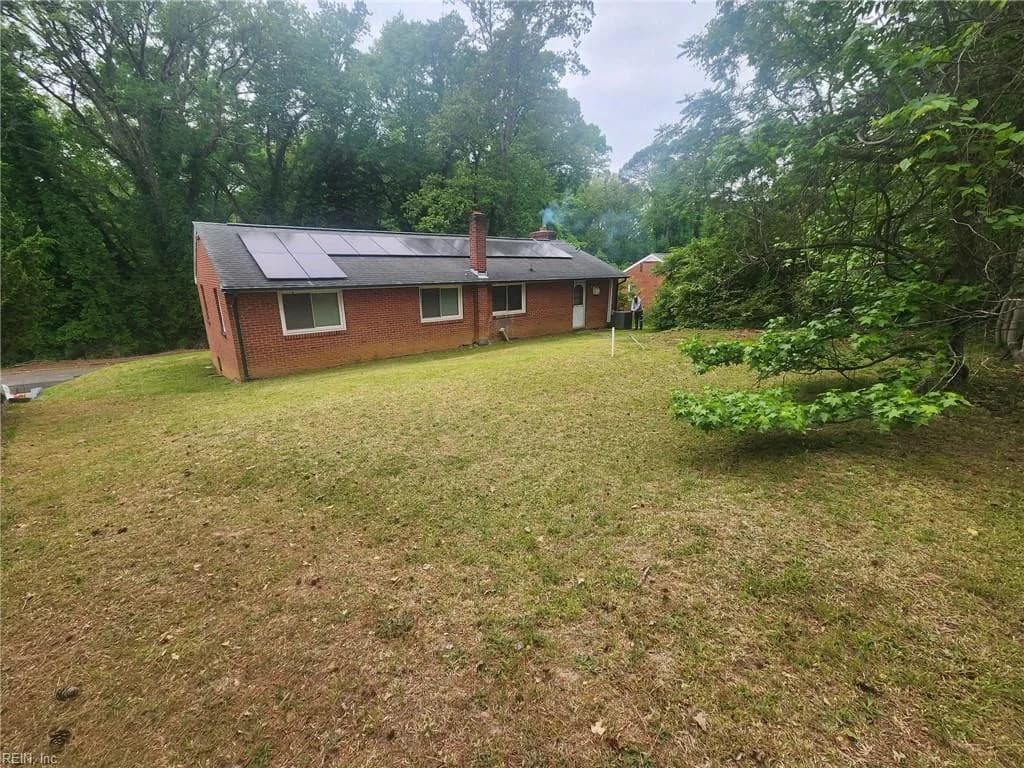 453 Forest LN, PETERSBURG VA 23805 - Photo 5