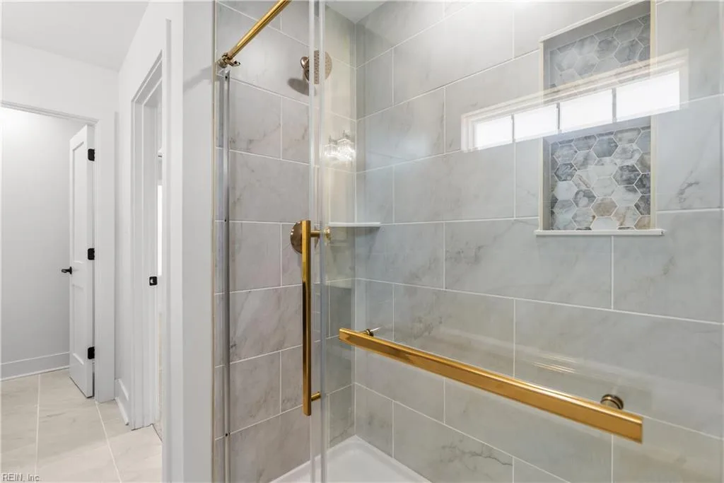 1112 Fayette ST, PORTSMOUTH VA 23704 - Photo 3