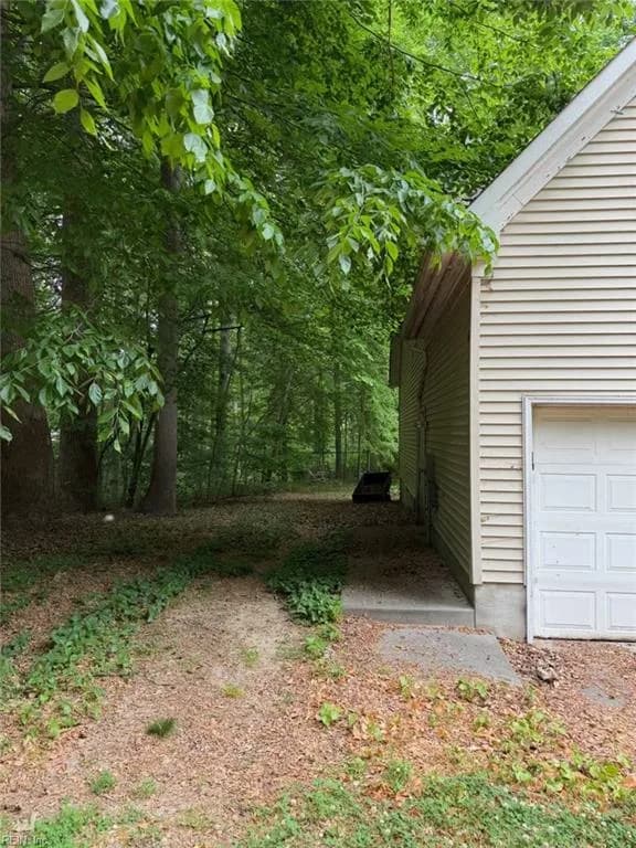 5216 Haynes Mill LN, GLOUCESTER VA 23061 - Photo 4