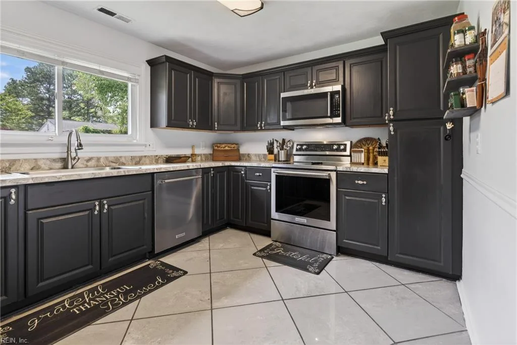 5409 Princess Anne RD, VIRGINIABEACH VA 23462 - Photo 3