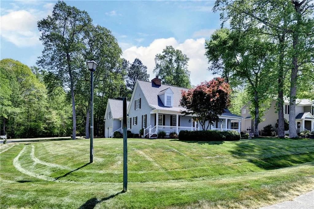 4997 Westmoreland DR, WILLIAMSBURG VA 23188 - Photo 4