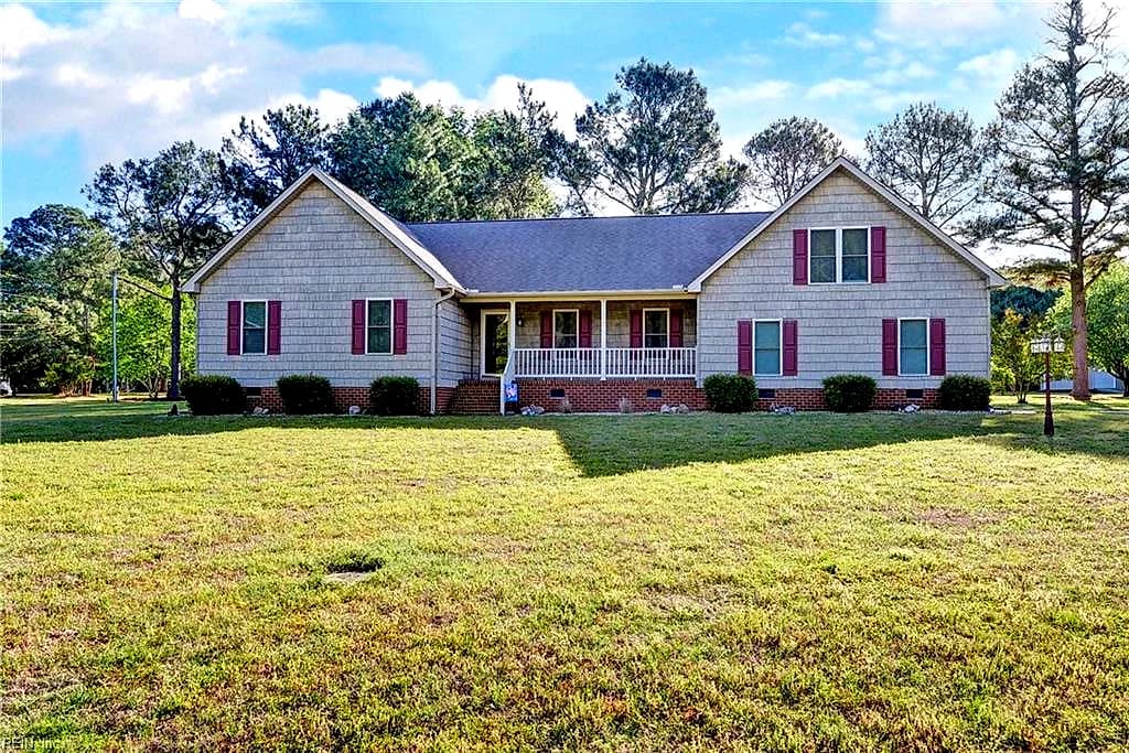 42 Gurwen DR, SMITHFIELD VA 23430 - Main photo