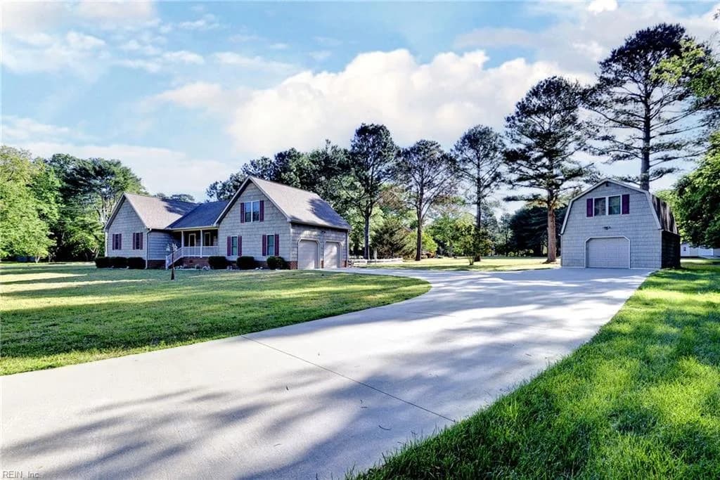 42 Gurwen DR, SMITHFIELD VA 23430 - Photo 3