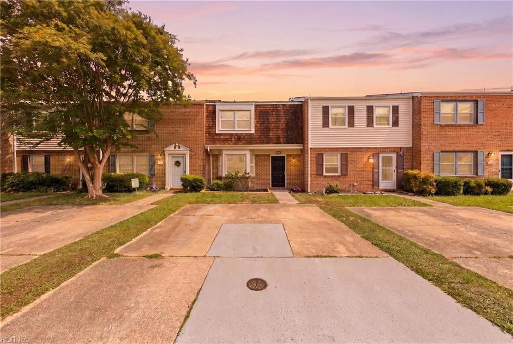 426 Longleaf RD, Virginia Beach — 3 bed Residential, 1,100 sqft
