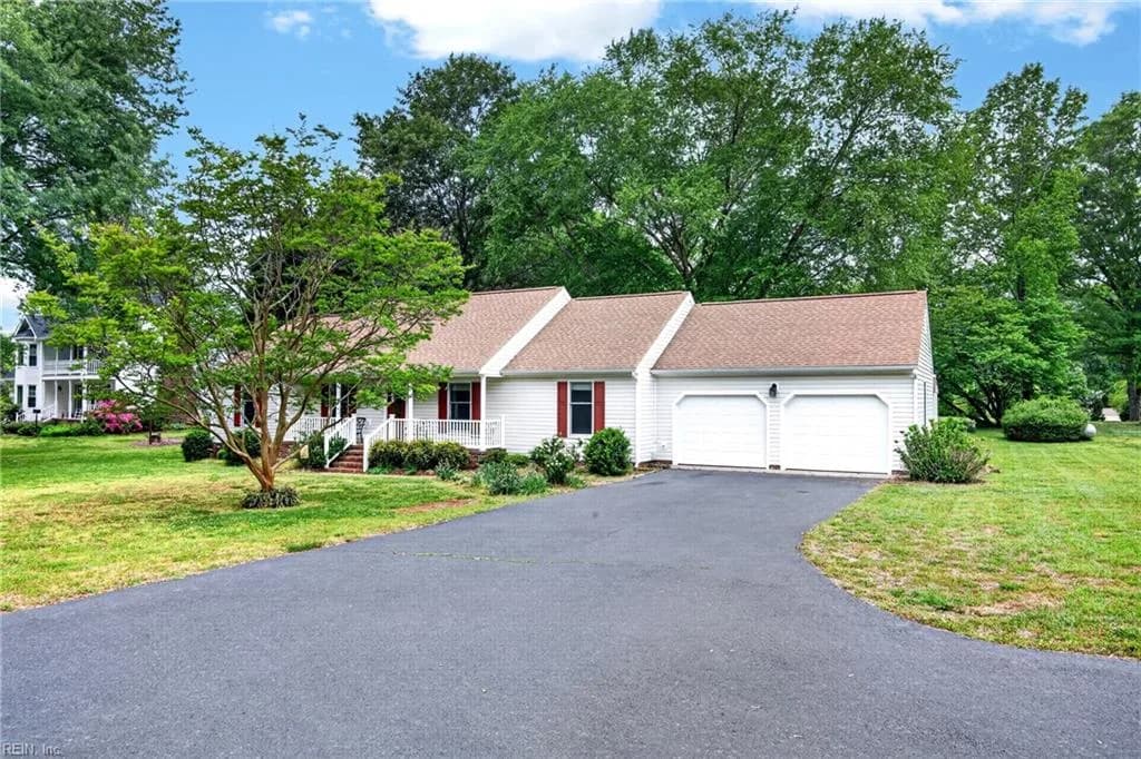 7998 Roaring Springs RD, GLOUCESTER VA 23061 - Photo 4
