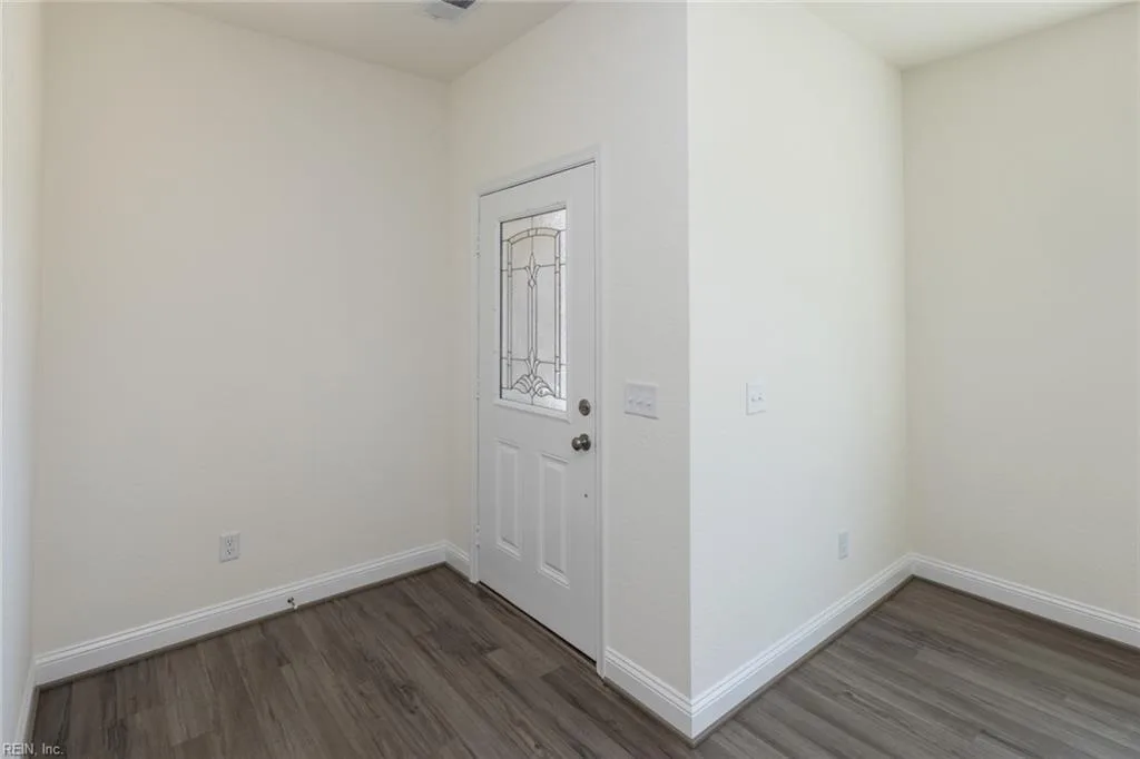 104 Getty RD, SUFFOLK VA 23434 - Photo 4