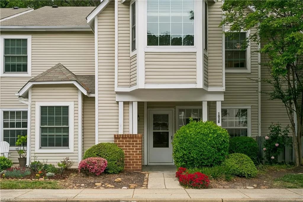 103 Stratford DR #B, WILLIAMSBURG VA 23185 - Photo 3