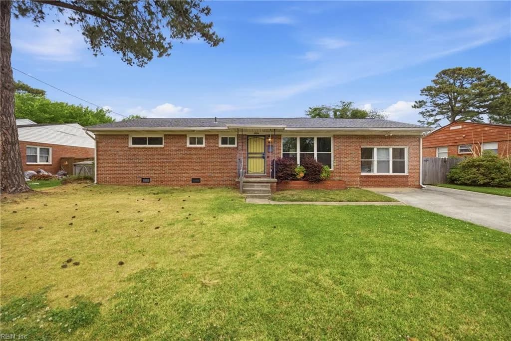 2924 Dominion AVE, NORFOLK VA 23518 - Photo 2
