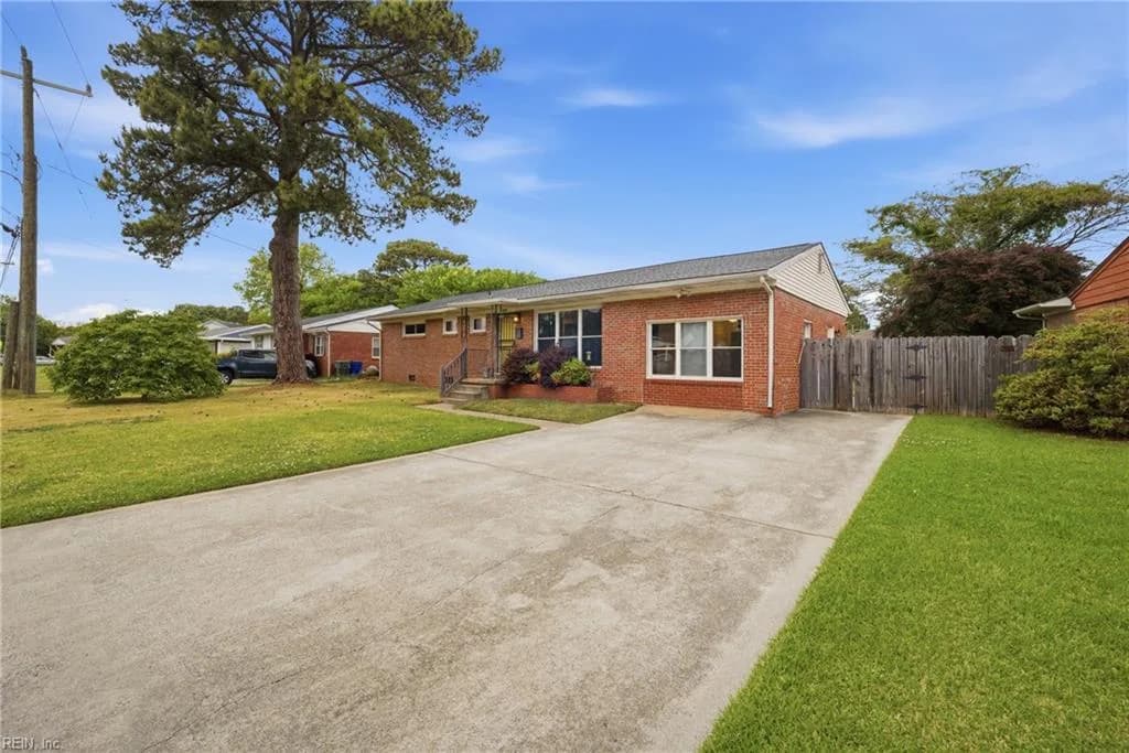 2924 Dominion AVE, NORFOLK VA 23518 - Photo 4
