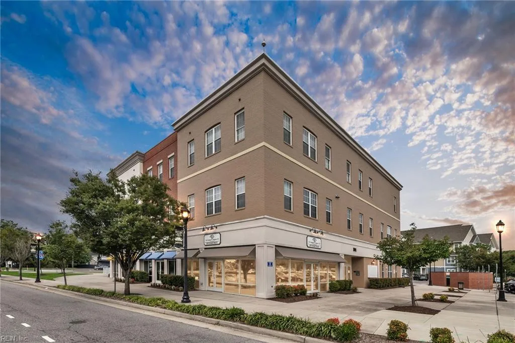801 Poindexter ST #314, CHESAPEAKE VA 23324