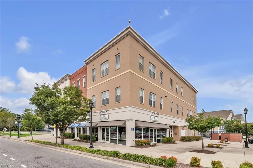 801 Poindexter ST #314, CHESAPEAKE VA 23324 - Photo 3