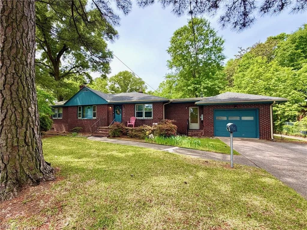 8035 Bison AVE, NORFOLK VA 23518 - Photo 2