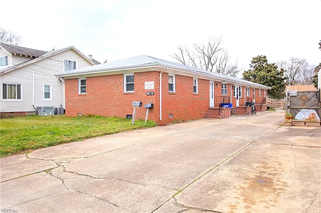 9275 Hickory ST #A, NORFOLK VA 23503 - Main photo