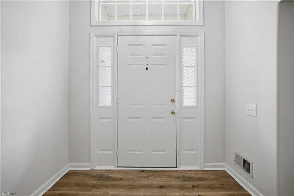 1305 Gable WAY, CHESAPEAKE VA 23320 - Photo 5
