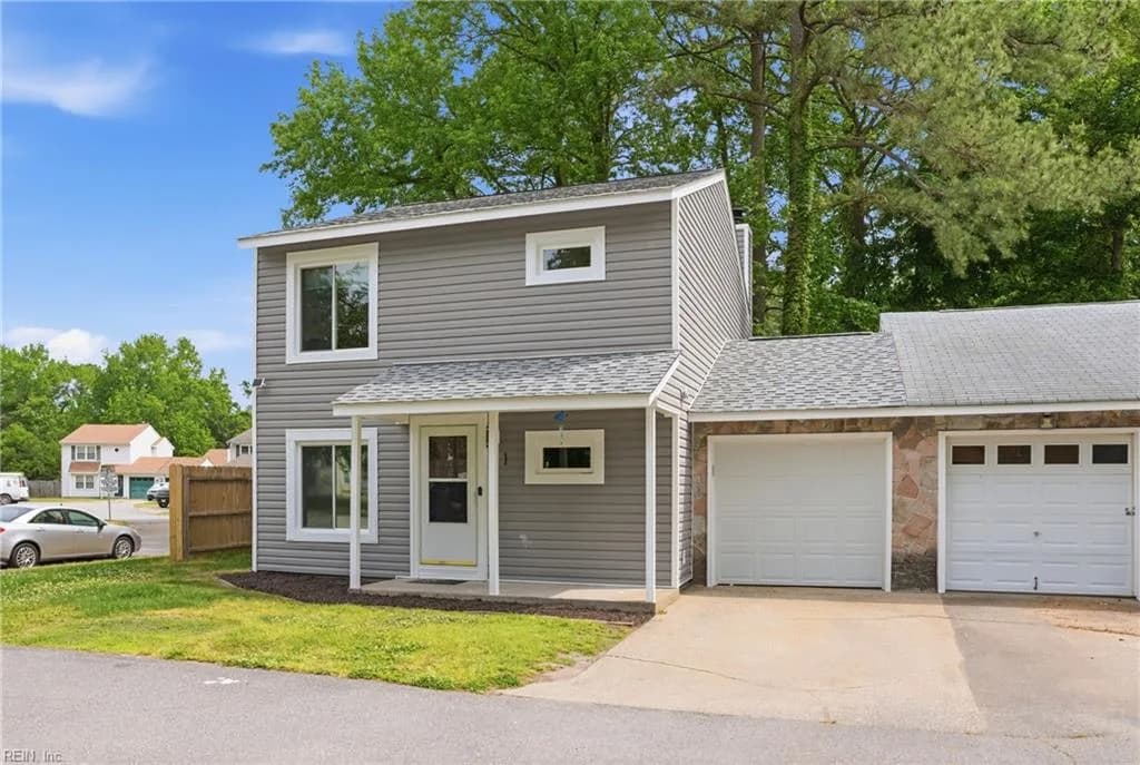 1 Newstead CIR, CHESAPEAKE VA 23320 - Main photo